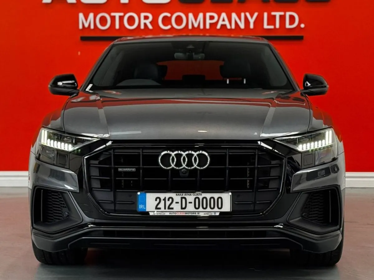 Audi Q8 Tfsi E Quattro S Line Black Edition  60 - Image 3