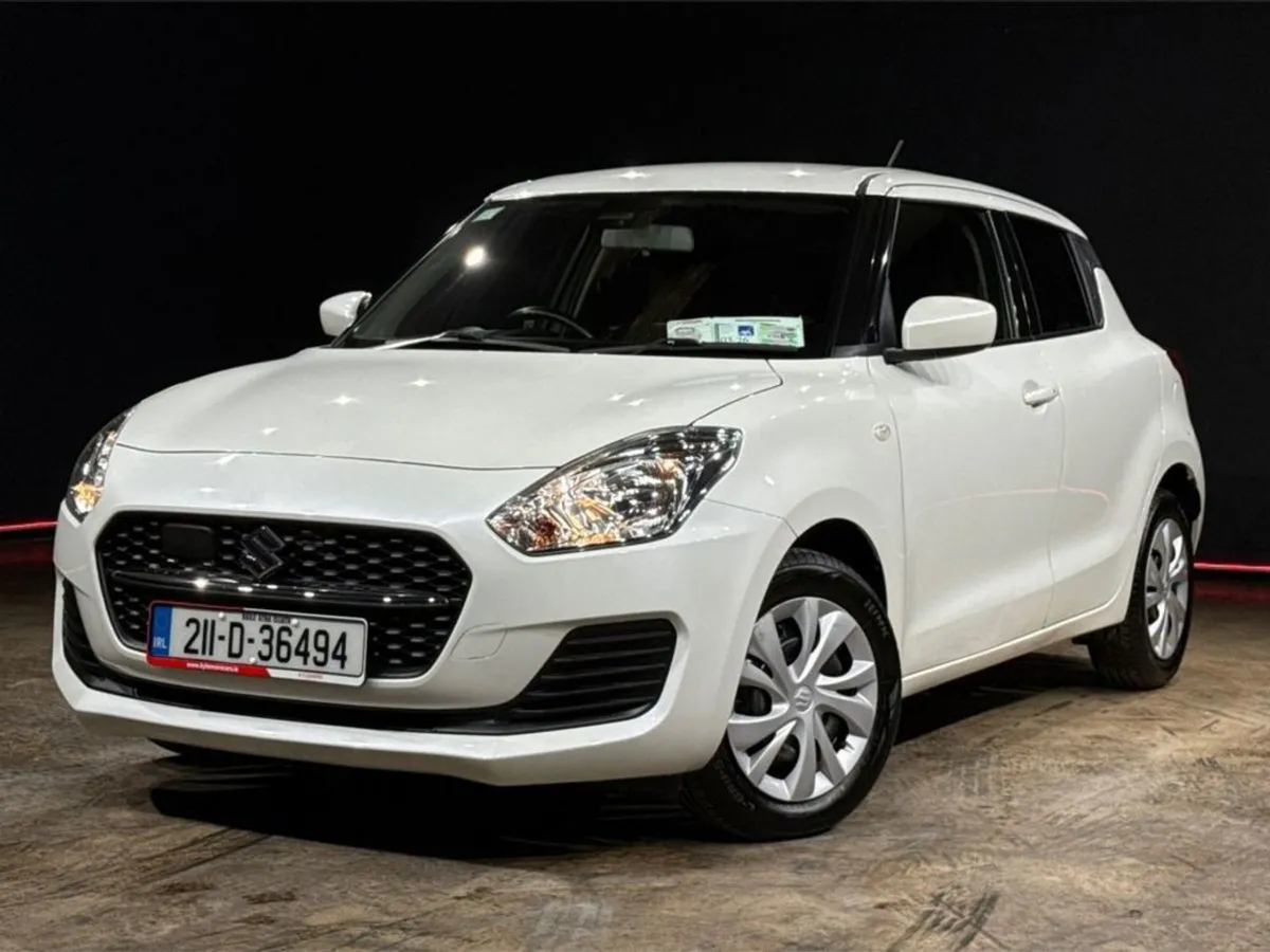Suzuki Swift 1.2 AUTOMATIC - REVERSE CAMERA - FRES - Image 2
