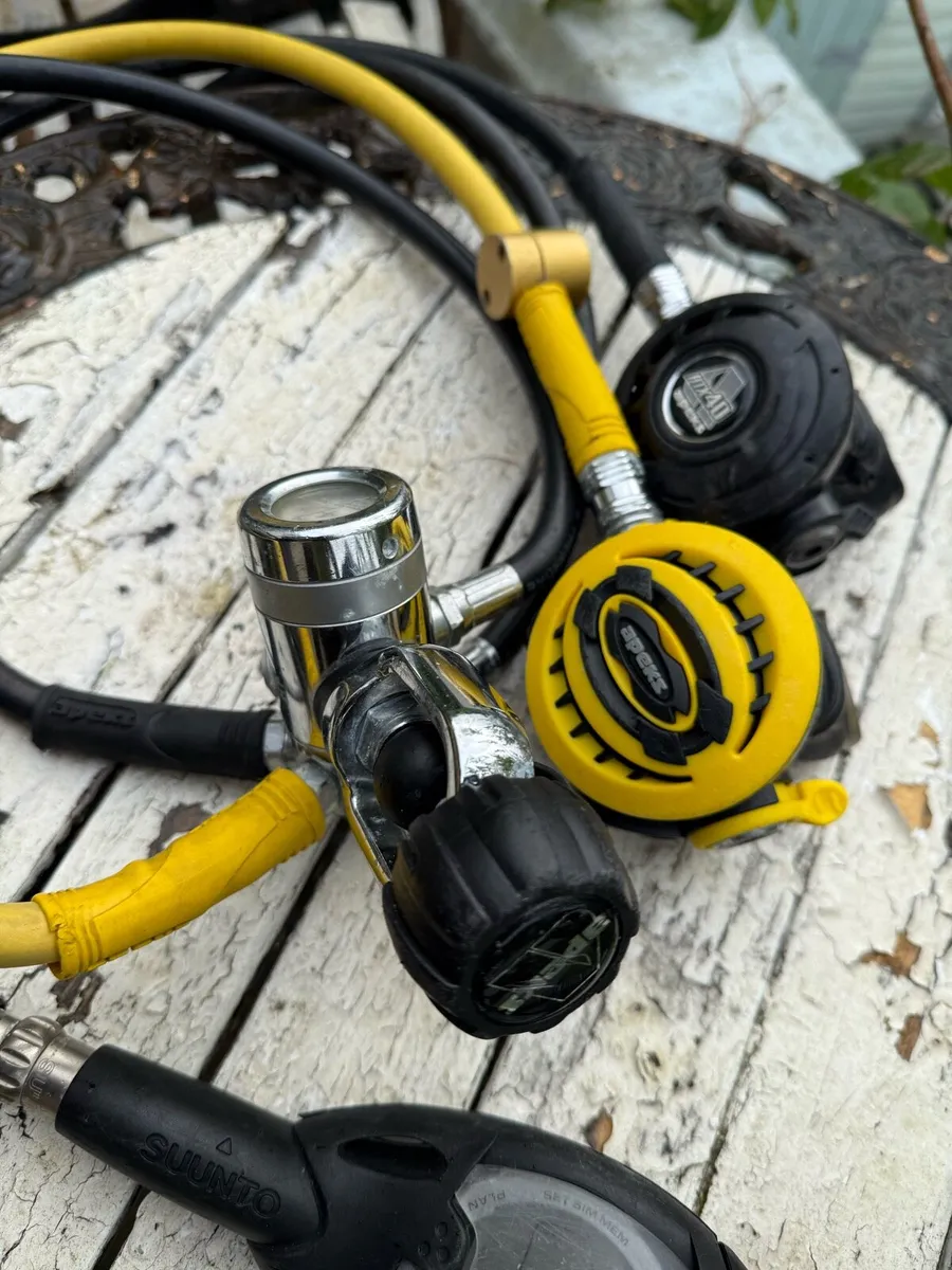 Apeks xtx scuba regulator set - Image 3