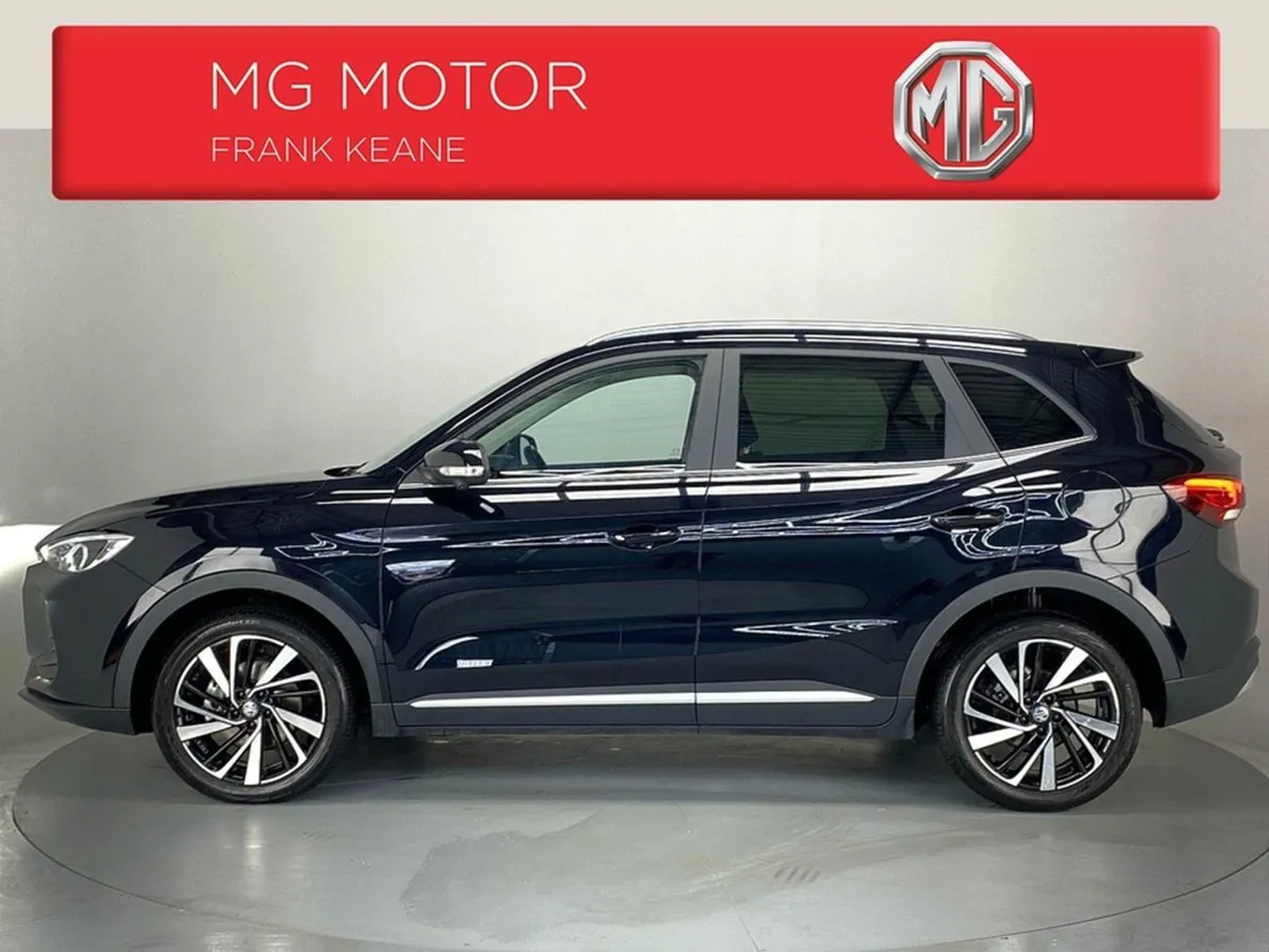 MG ZS Ex-demo ZS Exclusive HEV  full Black Leathe - Image 3