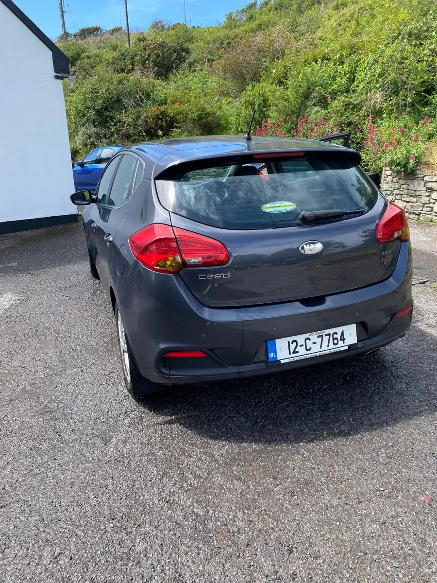 Kia Ceed 2012 - Image 2