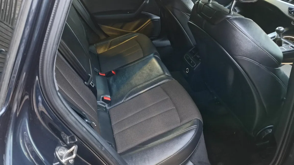2017 Audi A4 2.0 TDI S-Line Ultra 190PS - Image 3