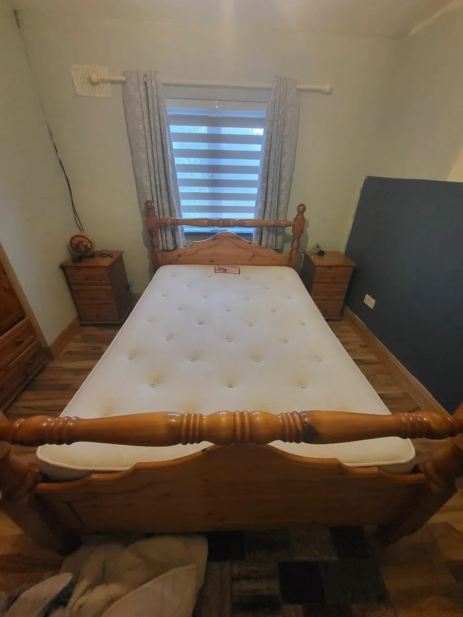 Bed - Image 1