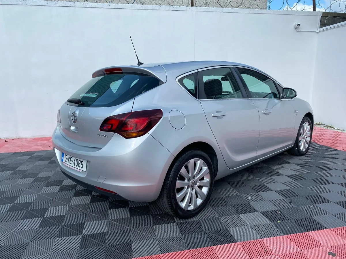 12 Opel Astra 1.7cdti Nct low kms - Image 4