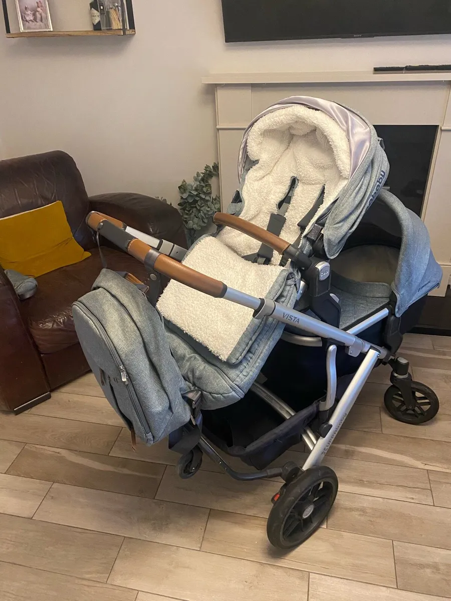 Uppababy Vista stroller & bassinet - Image 2