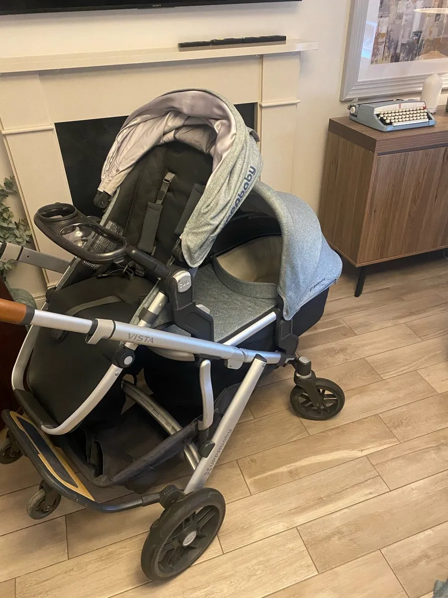Uppababy Vista stroller & bassinet - Image 4