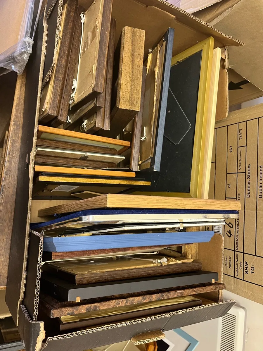 Picture frames - Image 1