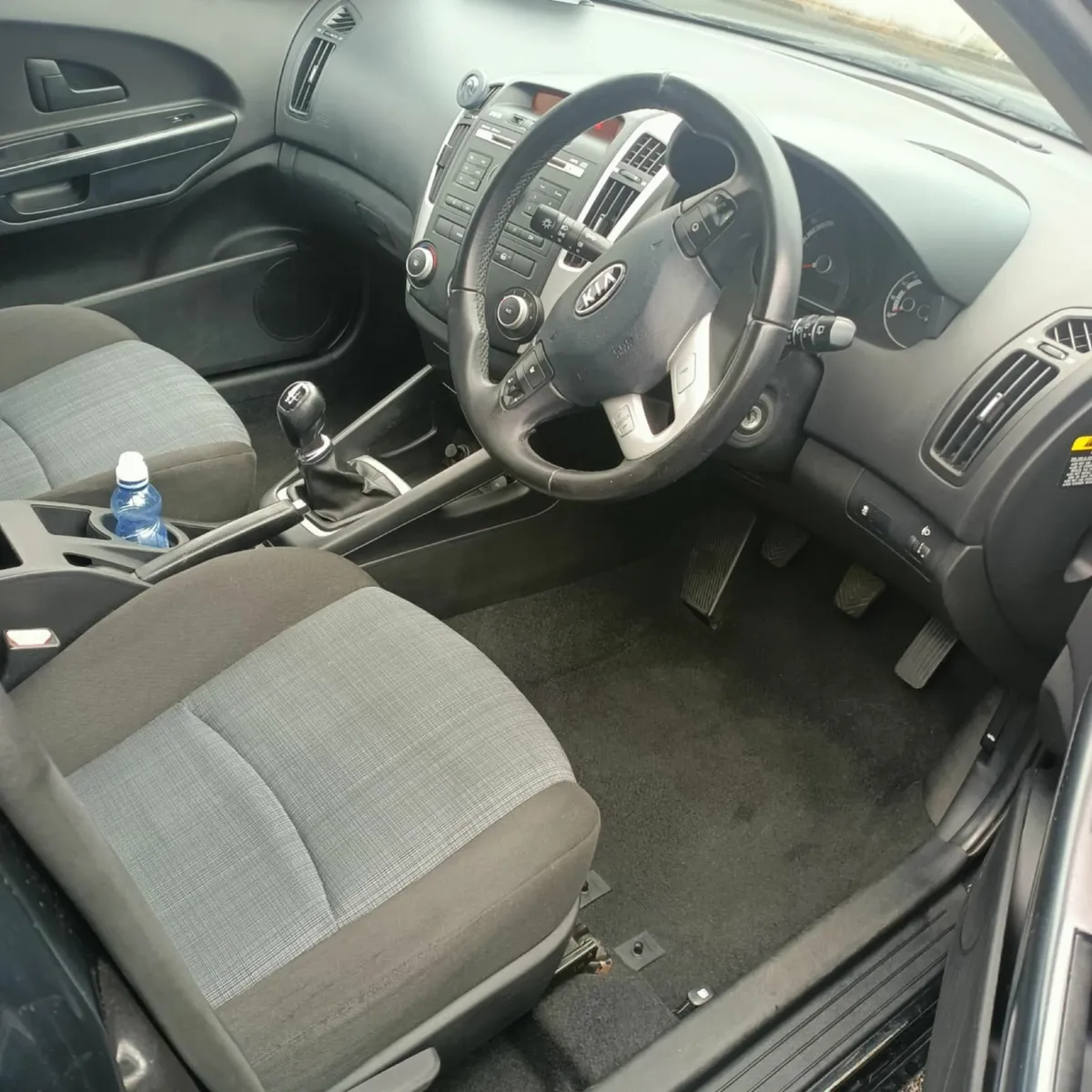 Kia Ceed 2012 - Image 2