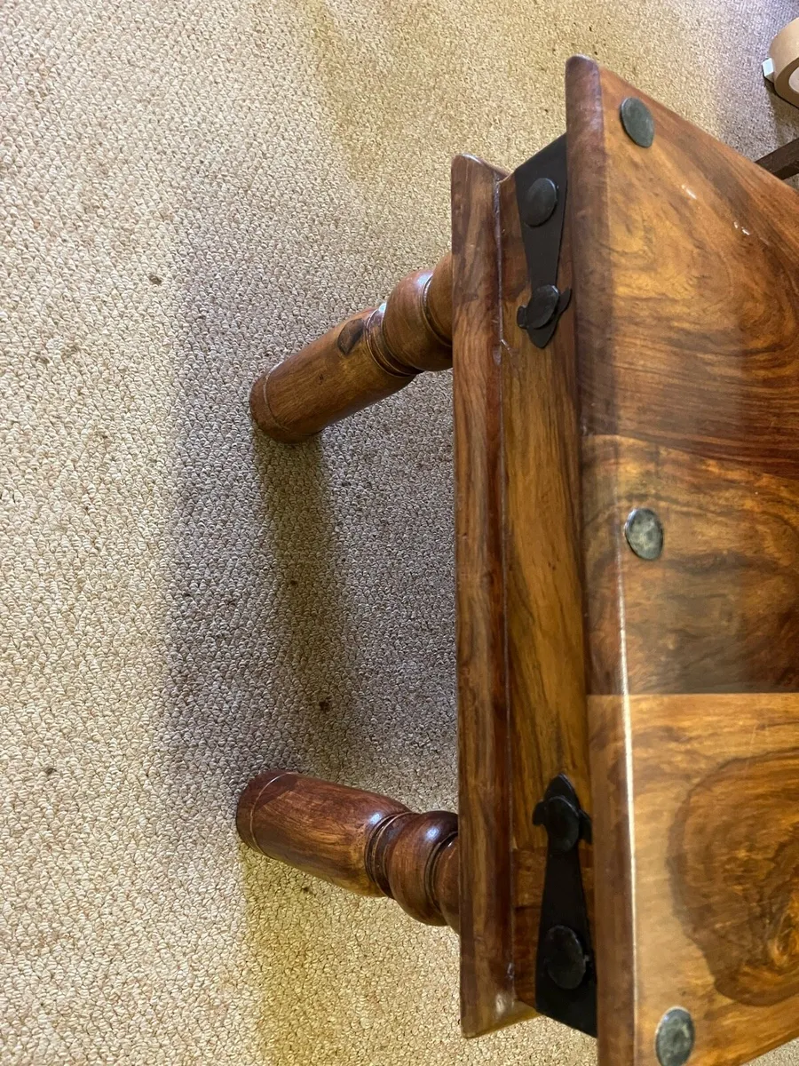 Lovely Coffee Table - Image 3