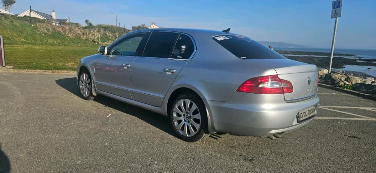 Skoda Superb 1.9tdi  2010 - Image 4