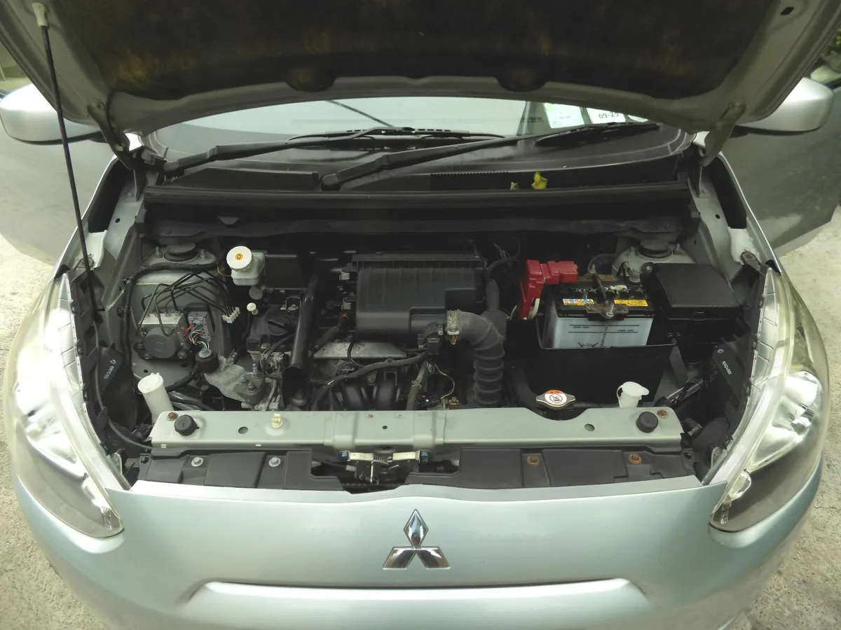 Mitsubishi Mirage 1.0 CC Automatic low milage 2013 - Image 3