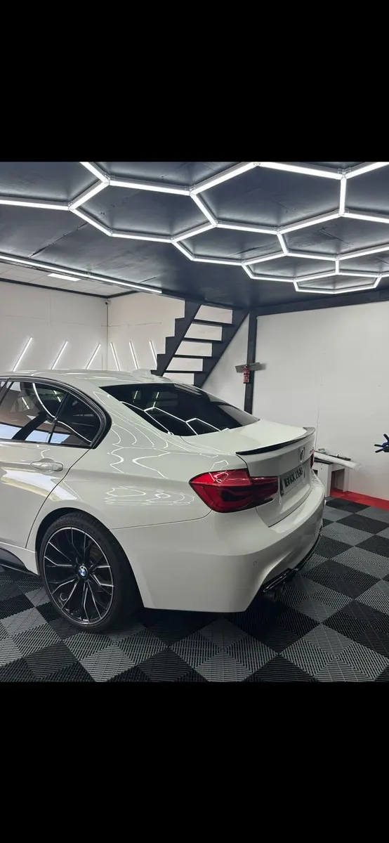 BMW 320d - Image 3