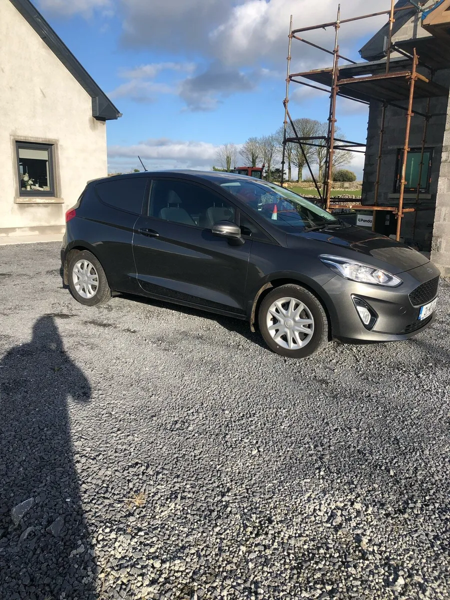 Ford Fiesta Van - Image 4
