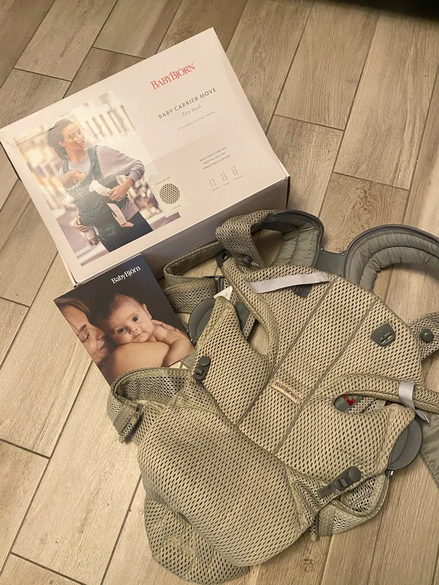 Baby bjorn carrier - Image 1