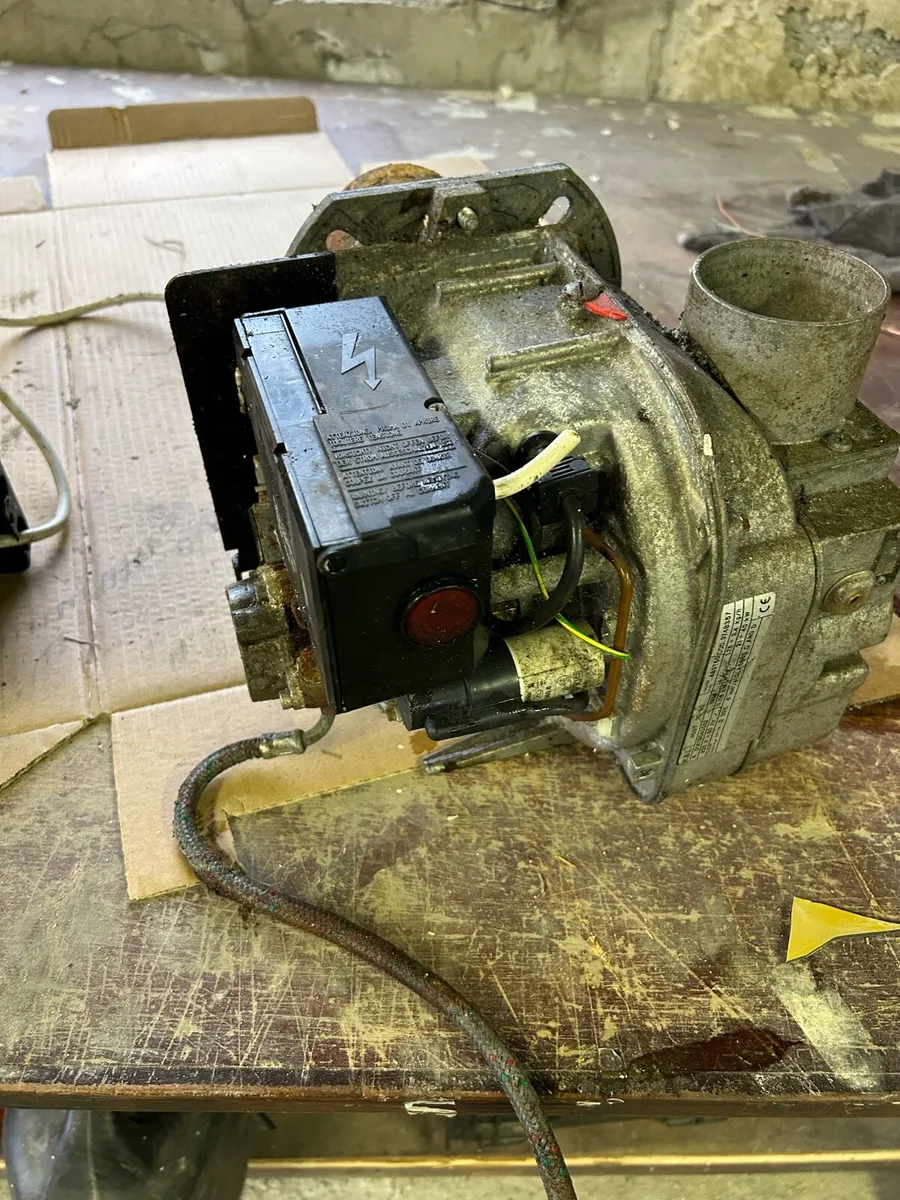 Oil burner - Image 3