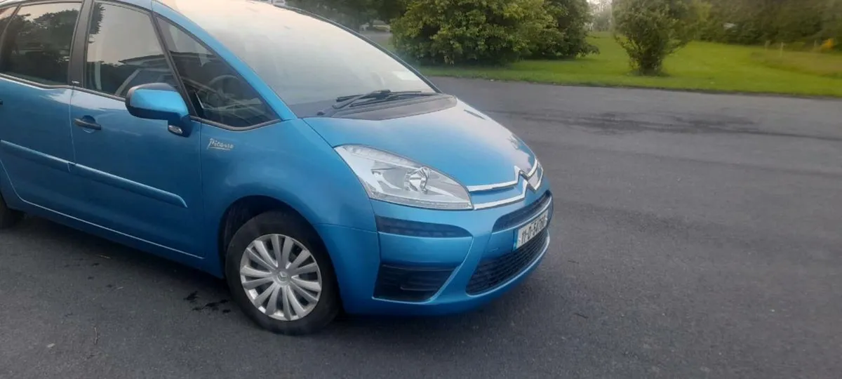 Citroen C4 2011 Diesel. 5 seats.  €2,850 - Image 4