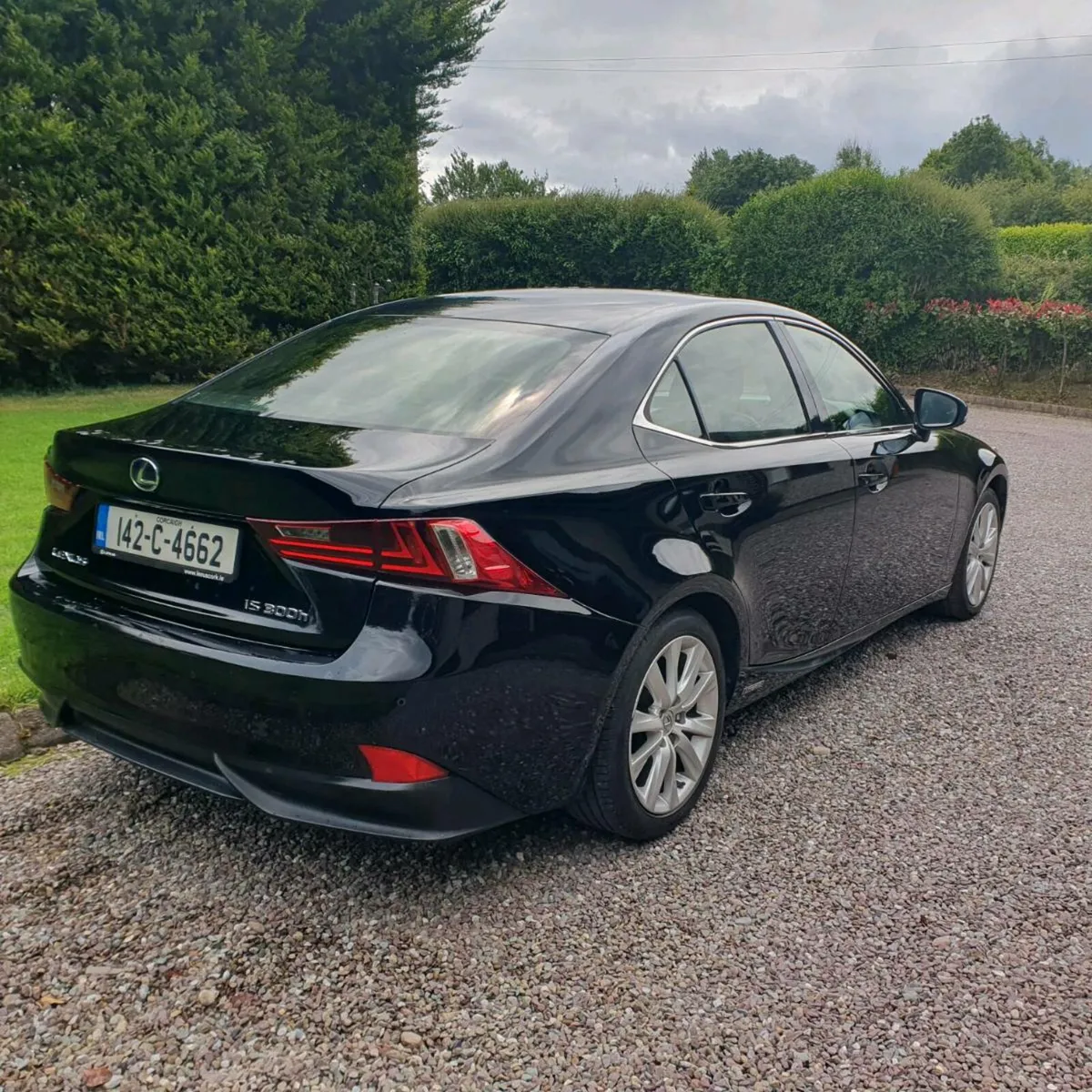 Lexus IS300h - Image 3