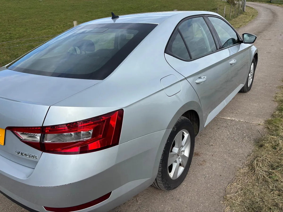 ‘16 Skoda Superb Tdi Cr s (LOW NOX) - Image 4