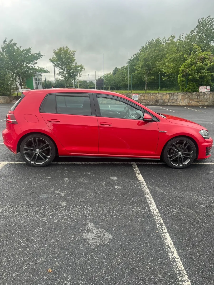 Volkswagen Golf 2017 GTD - Image 2