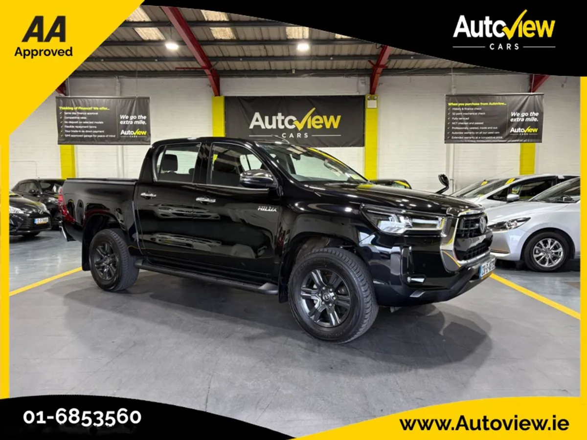 Toyota HiLux Black Edition Chrome Pack 2.4l Crew - Image 1