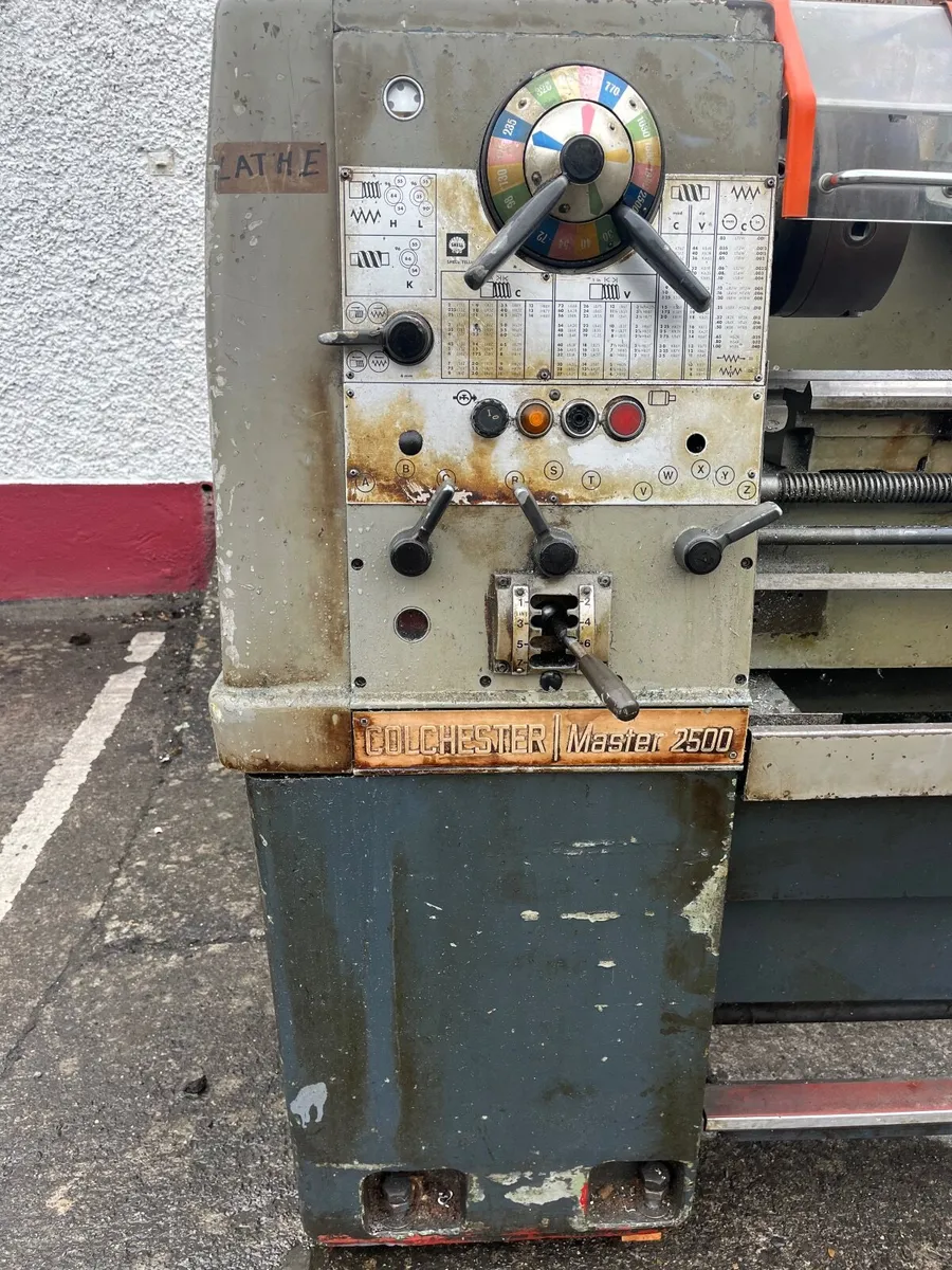 Colchester metalwork lathe ex school machine - Image 3