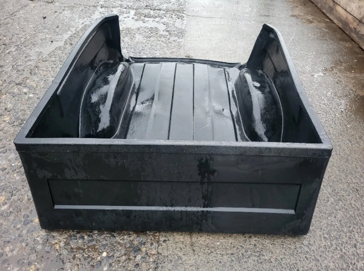 Toyota Land Cruiser plastic inserts - Image 4
