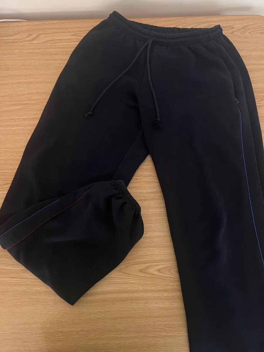 School uniform Sancta Maria. - Image 1