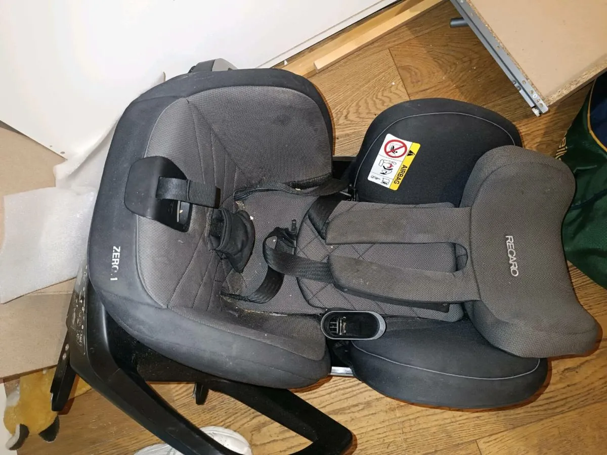 Car seats - Image 2