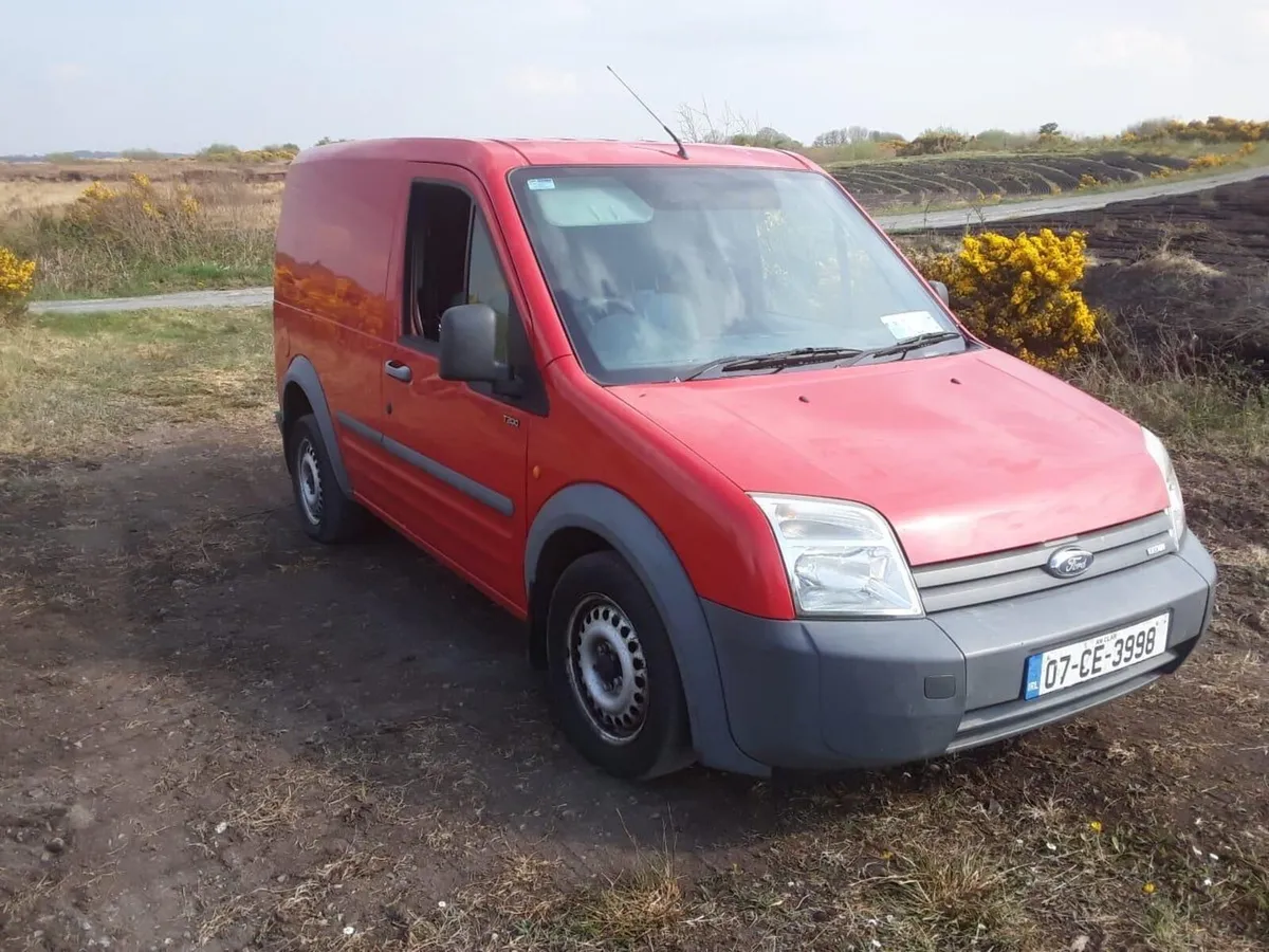 Ford Transit Connect Commercial - Image 2