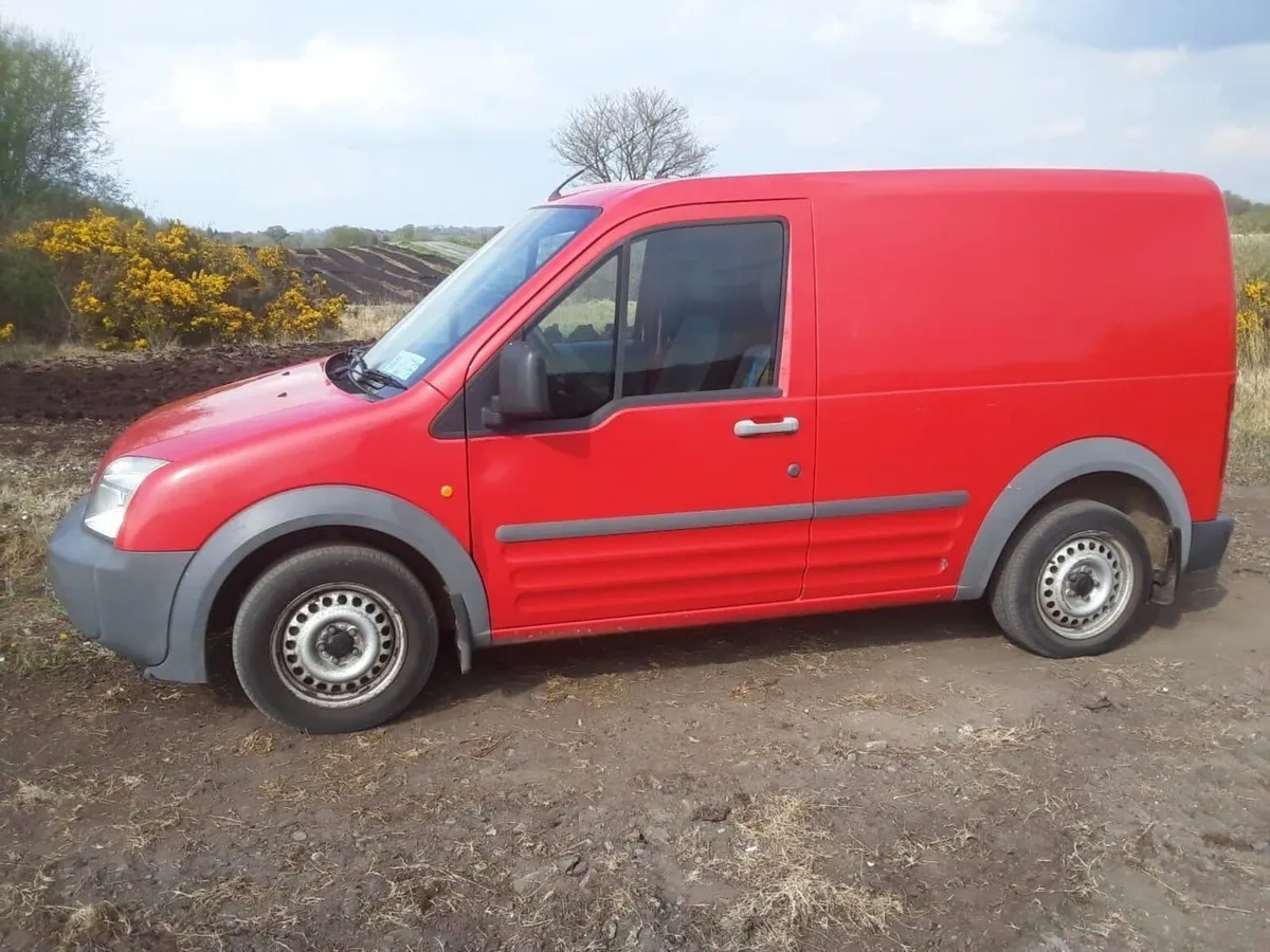Ford Transit Connect Commercial - Image 3