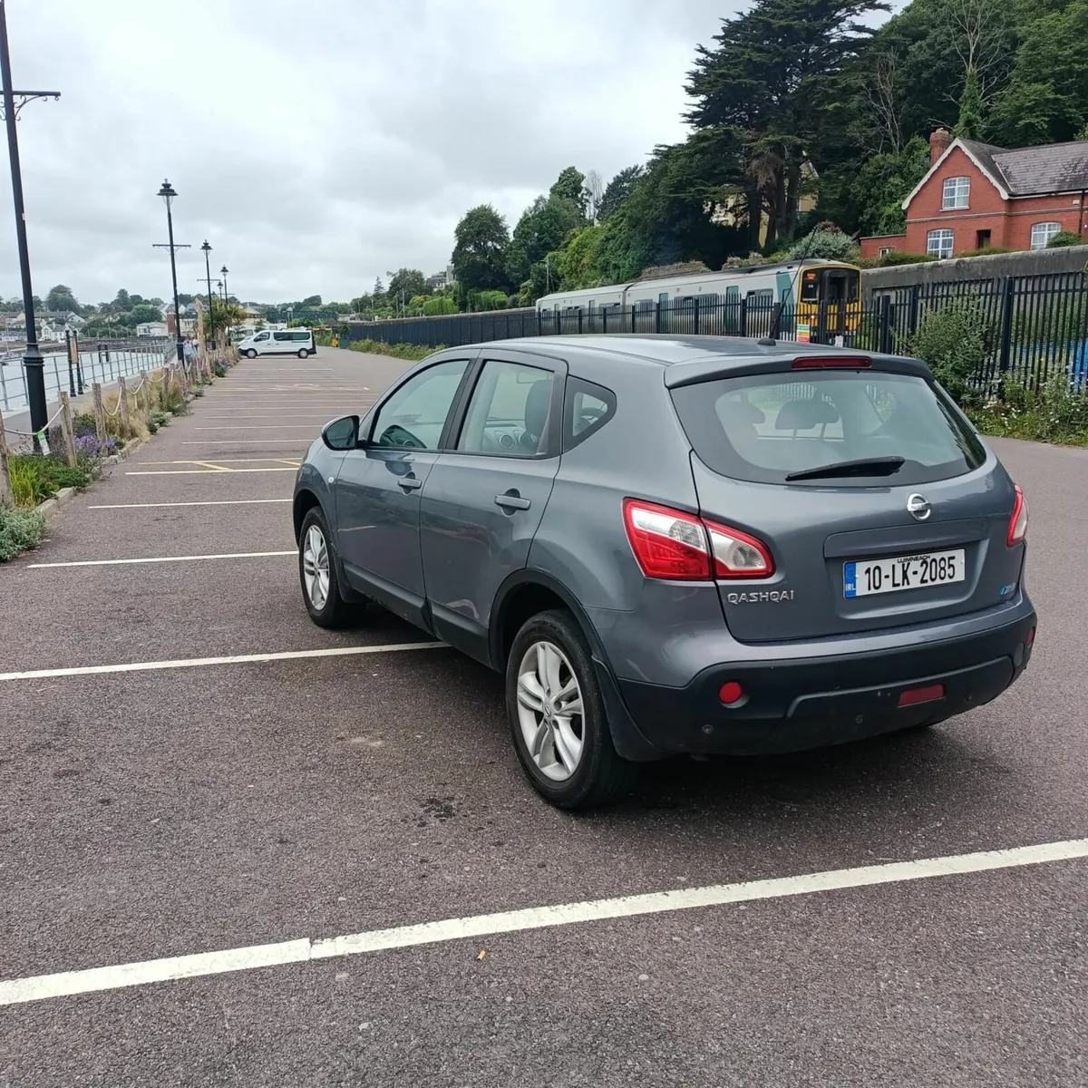 Nissan Qashqai 2010 - Image 4