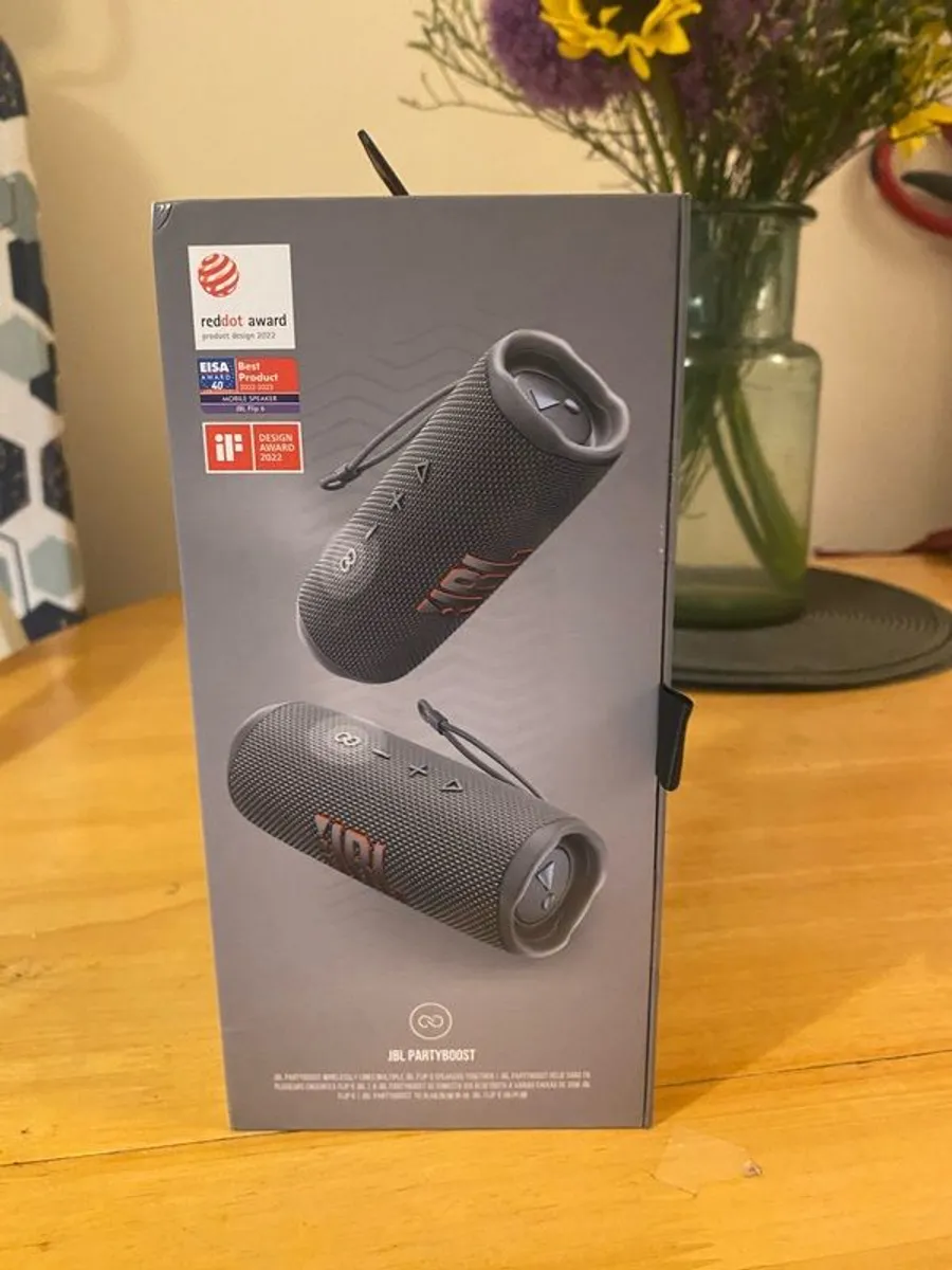 JBL Flip 6 Portable Bluetooth Speaker (Brand New) - Image 3