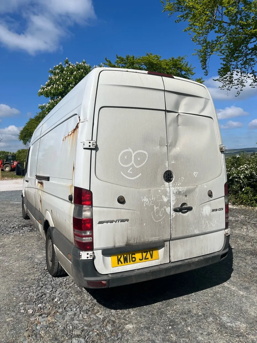 Sprinter vans breaking - Image 4