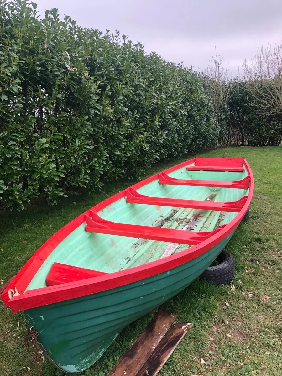 Fibreglass lake boat - Image 1