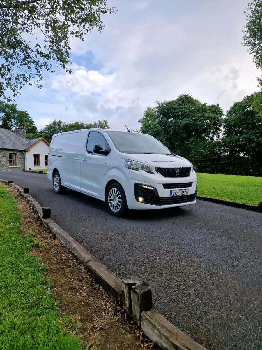 Peugeot Expert Ashpalt Premium Plus - Image 1