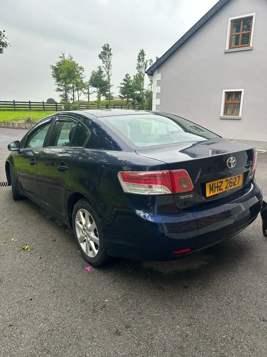 Toyota Avensis - Image 2