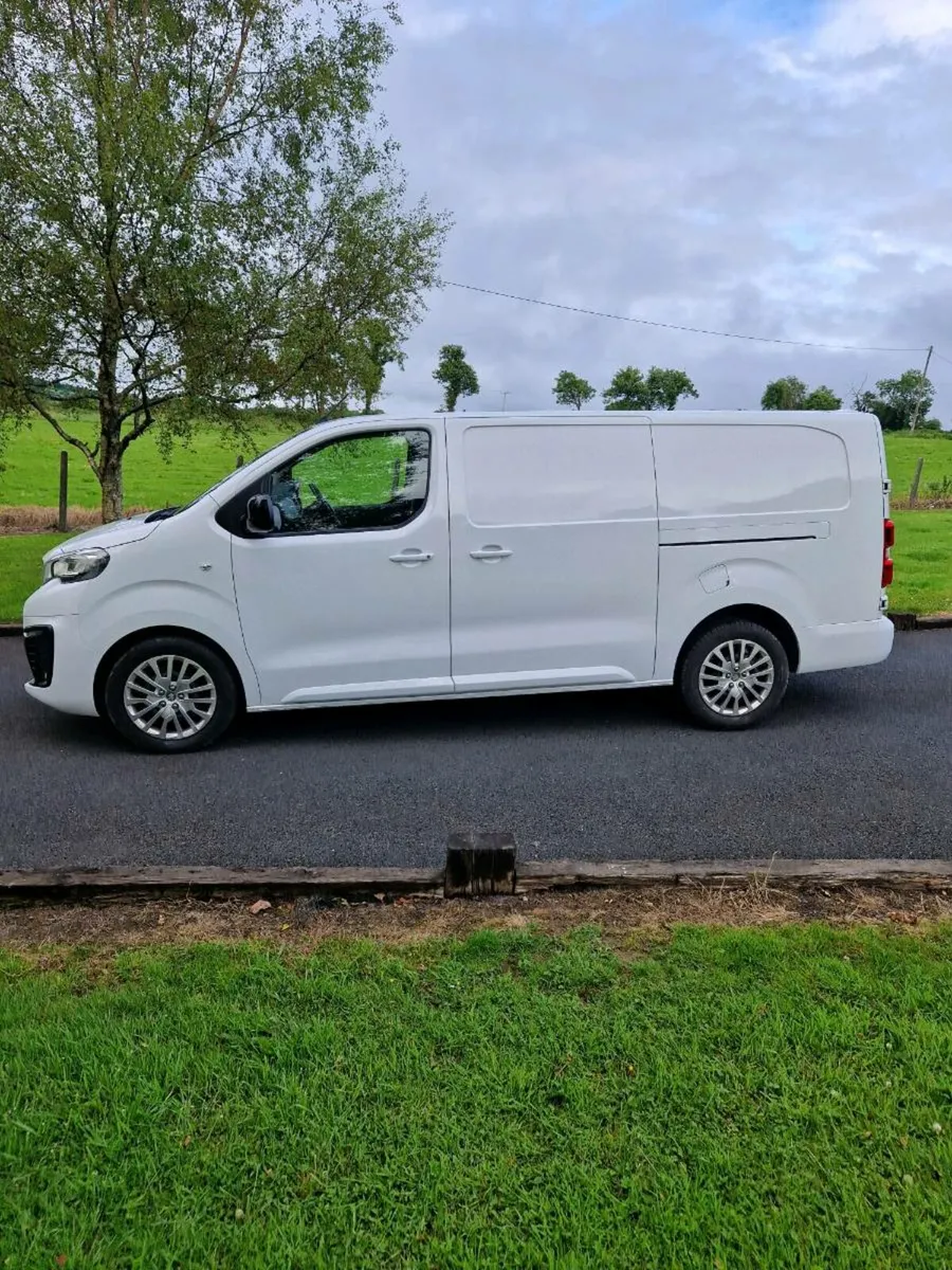 Peugeot Expert Premium low miles - Image 2