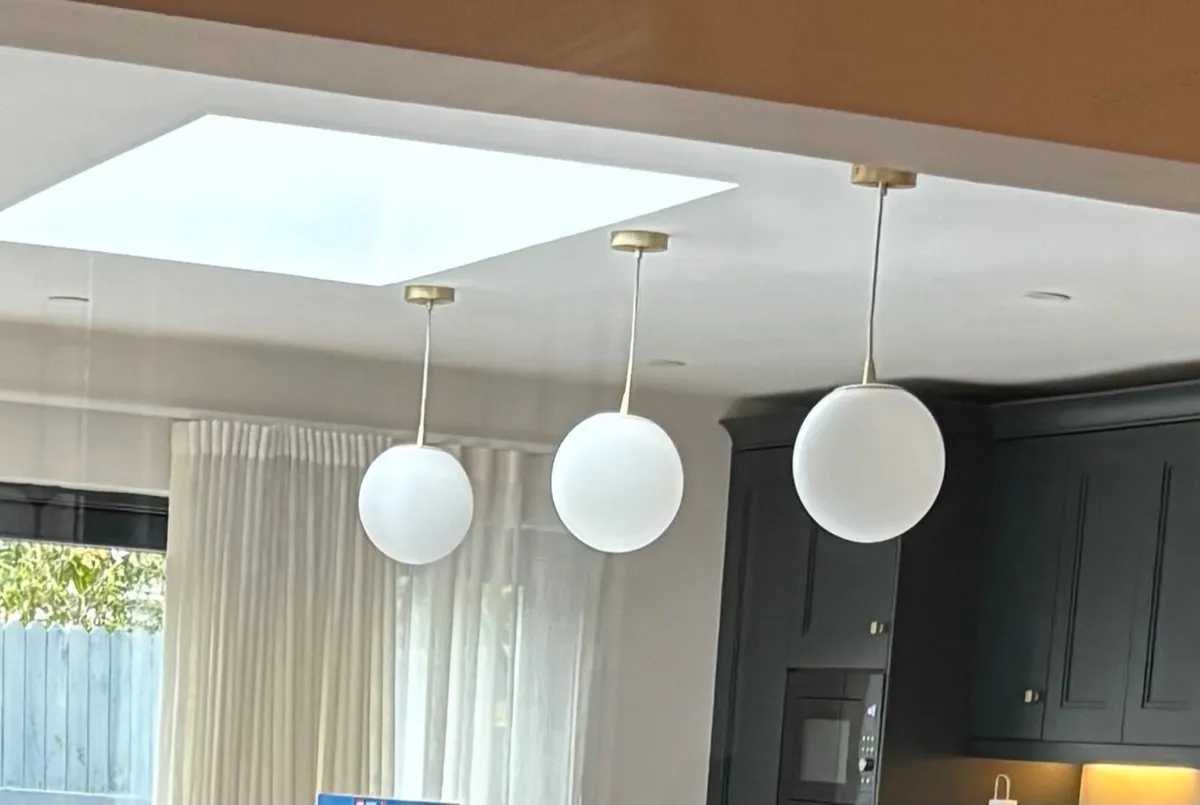 Island pendant lights x 3