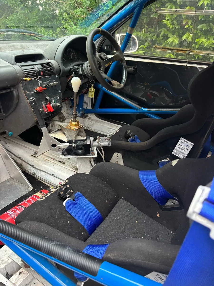 Corsa rally car - Image 4