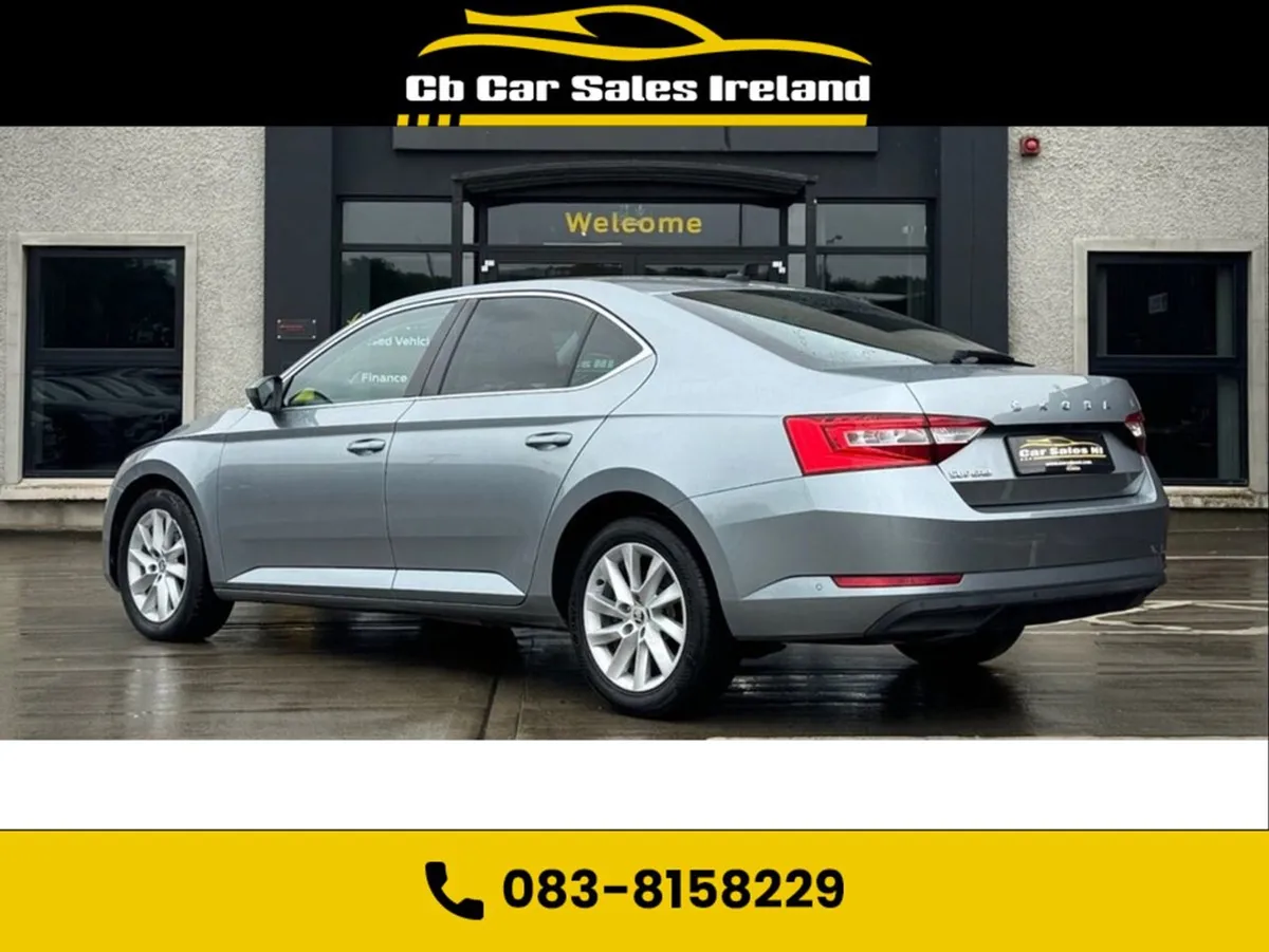 Skoda Superb 2.0 TDI SE Technology Hatchback 5dr - Image 4