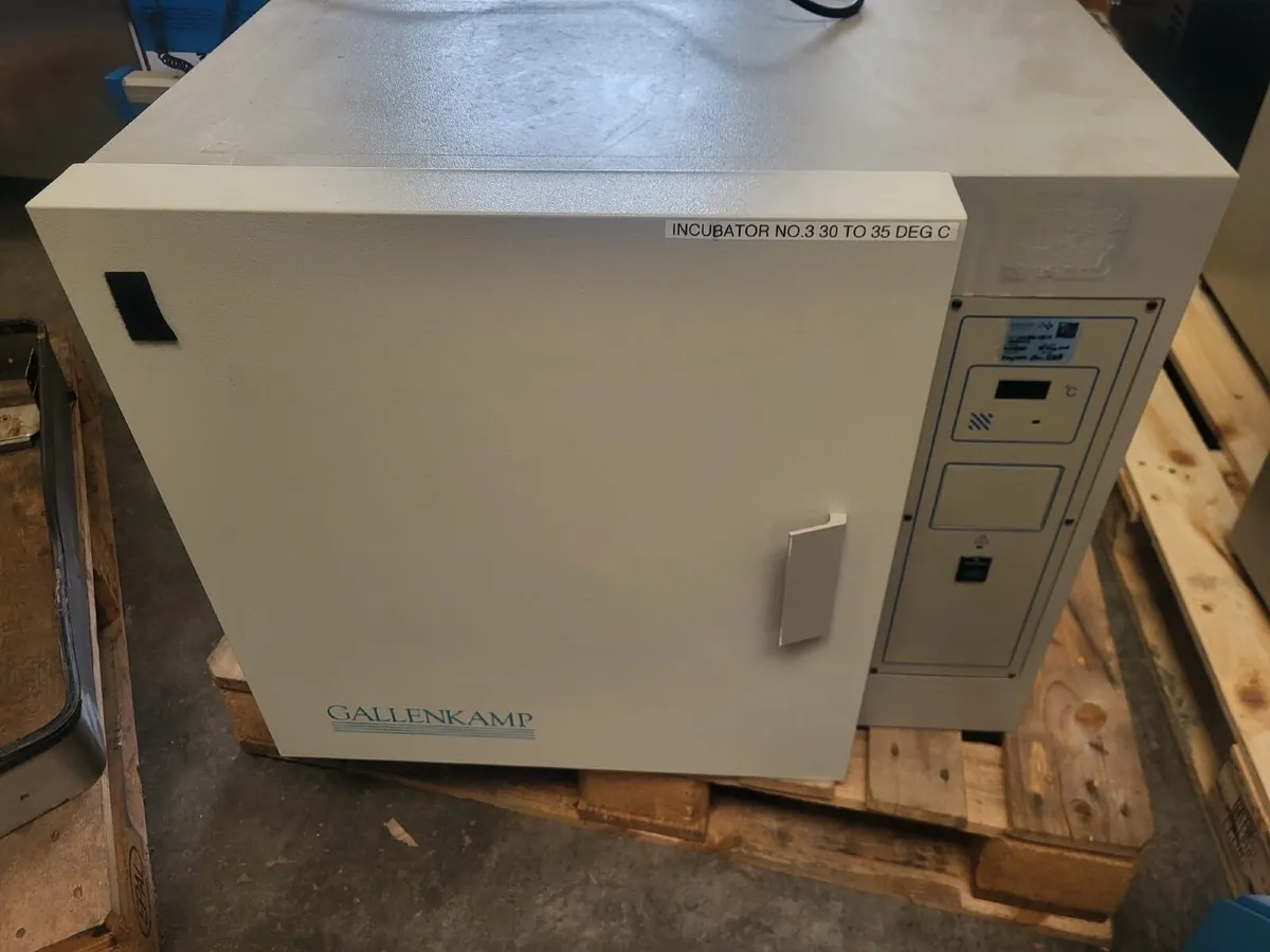 GallenKamp Incubator - Image 1