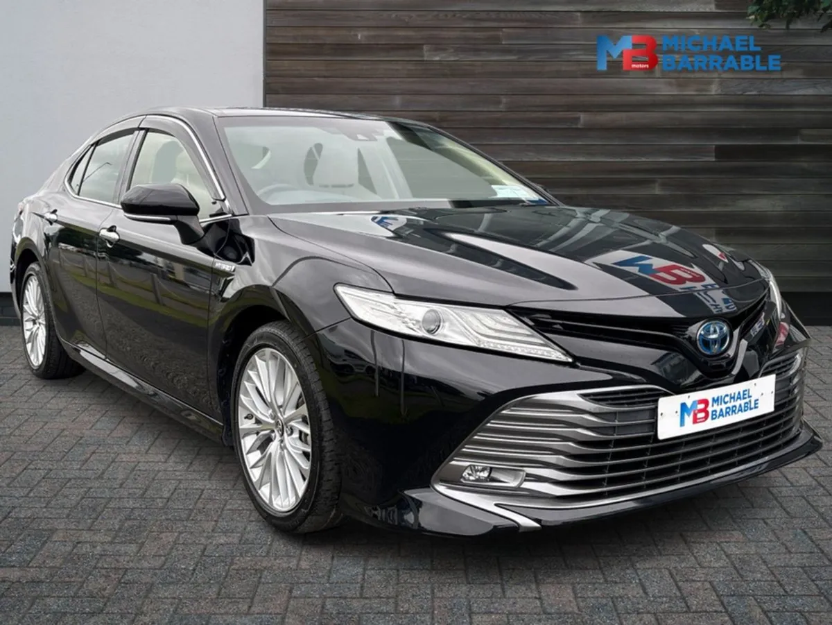 Toyota Camry Hybrid Automatic - Image 1