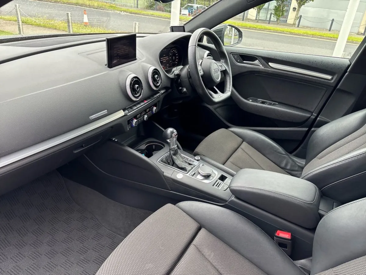 Audi A3 S-line 1.4 Tfsi Automatic - Image 3
