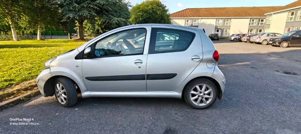 Toyota Aygo Platinum 2009 manual low mileage - Image 1