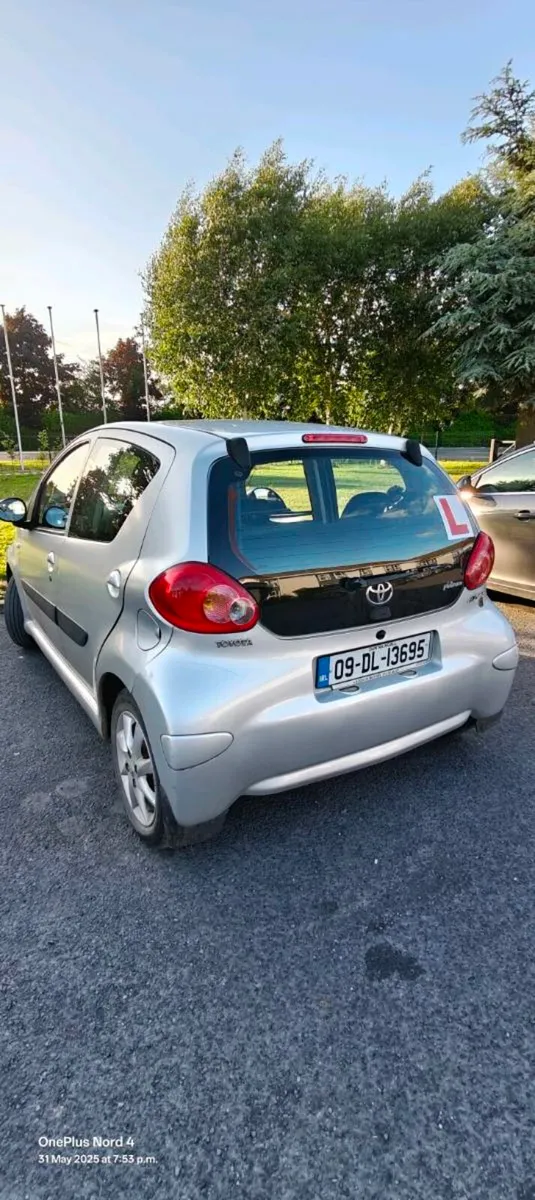 Toyota Aygo Platinum 2009 manual low mileage - Image 2