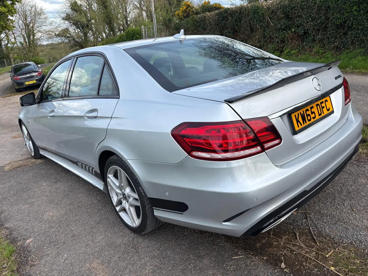 ‘16 Mercedes-Benz E220 BlueTec AMG Night (LOW NOX) - Image 4