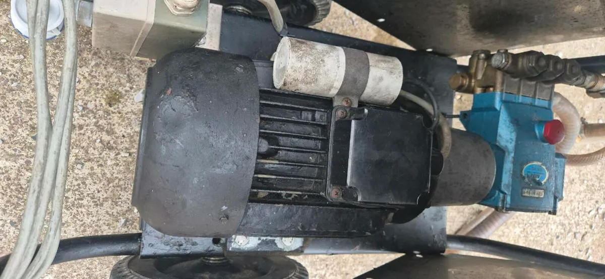 Rare electric power washer very powerful and handy - Image 3