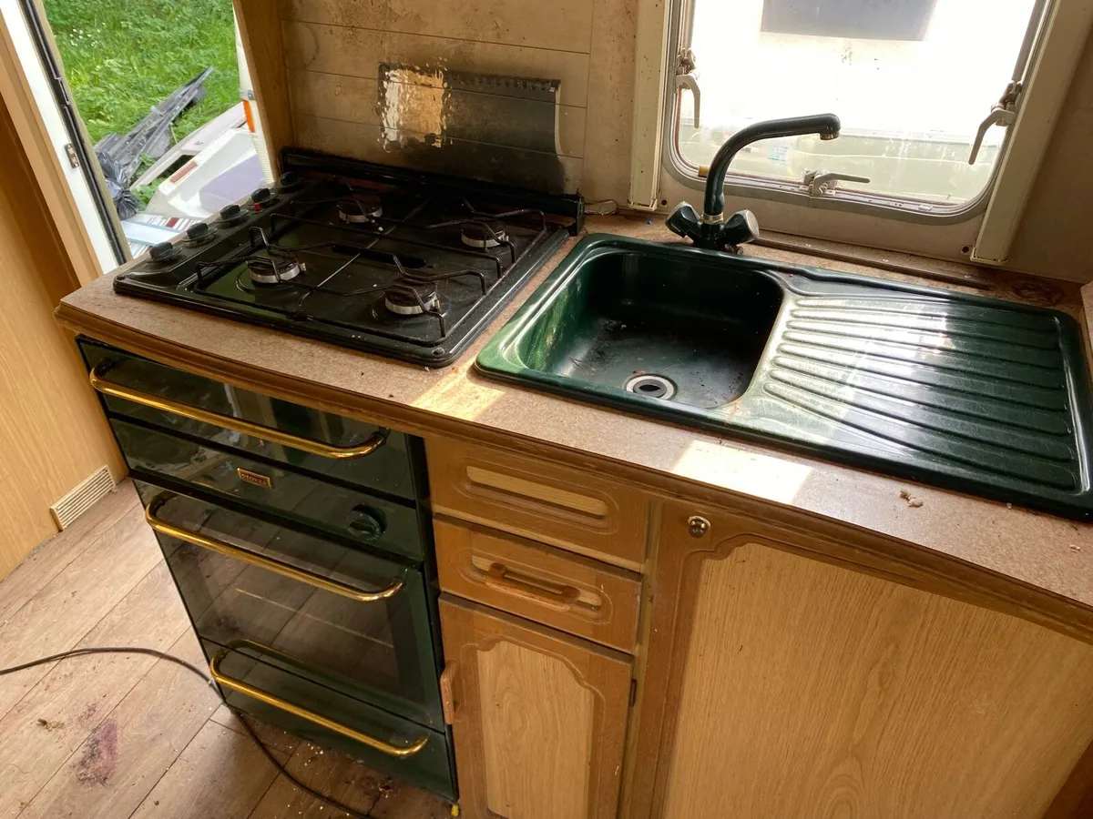 Caravan parts - Image 2