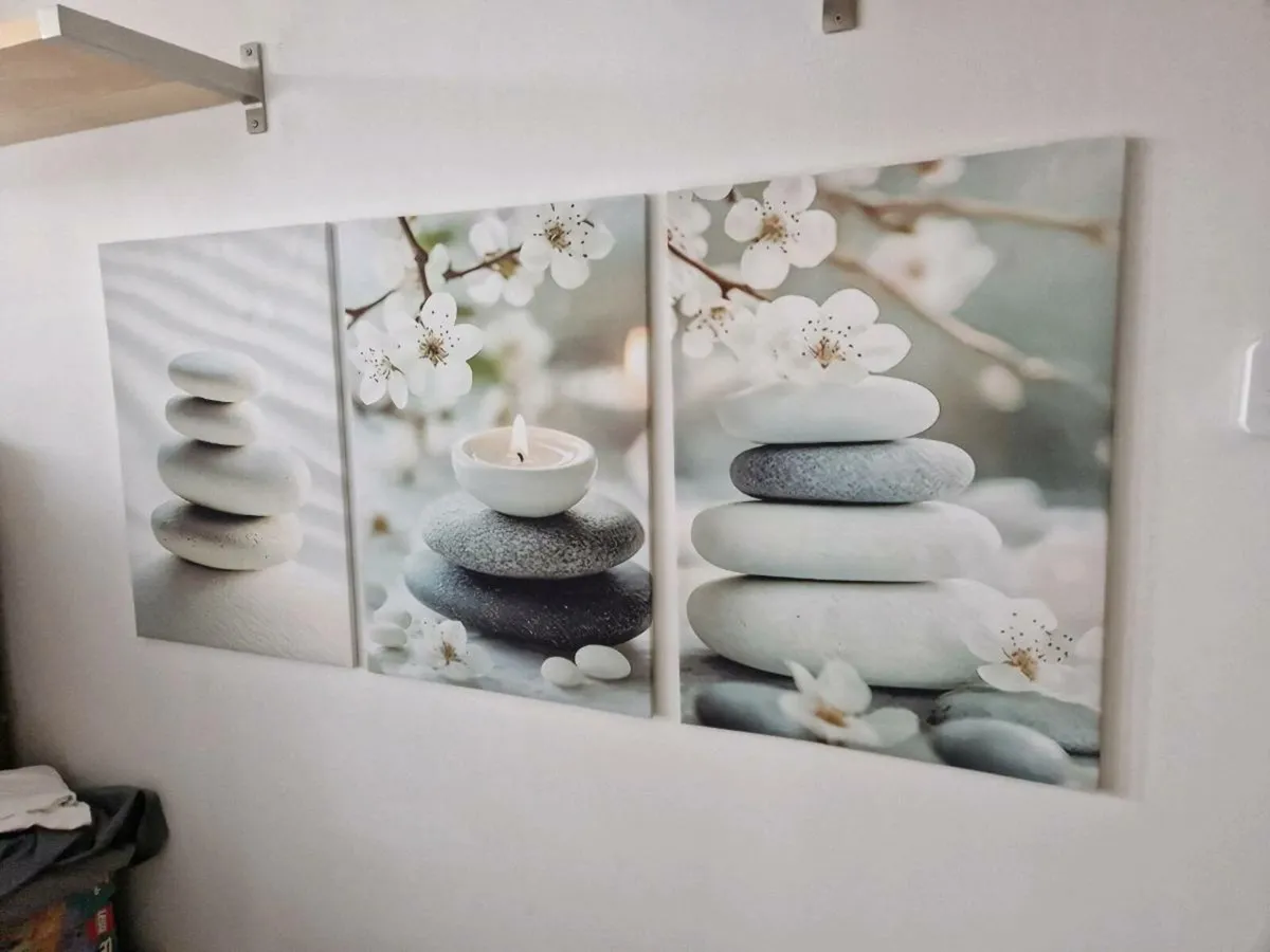 3 canvas 50cm x70 cm - Image 3