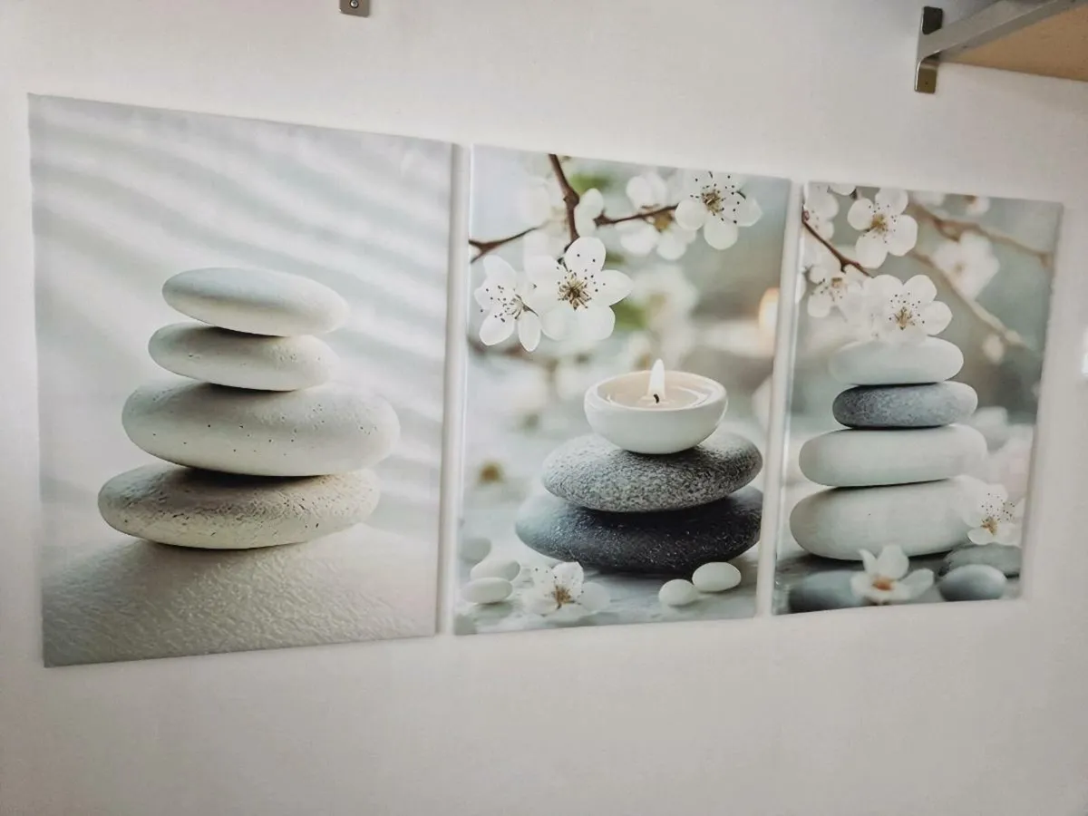 3 canvas 50cm x70 cm - Image 4